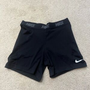 black nike 4” biker shorts